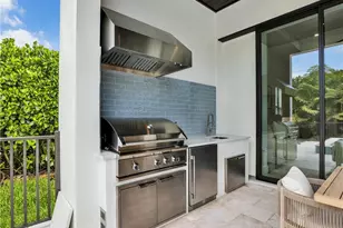 1343 12th St N, Naples, FL 34102 - Photo 36