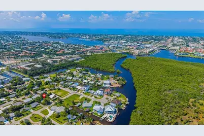 1960 Estey Ave, Naples, FL 34104 - Photo 30