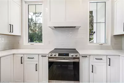 27323 Elwood Dr, Bonita Springs, FL 34135 - Photo 12