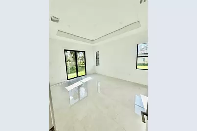 3144 10th Ave NE, Naples, FL 34120 - Photo 6