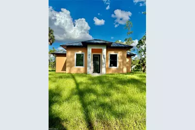 3206 10th Ave NE, Naples, FL 34120 - Photo 2
