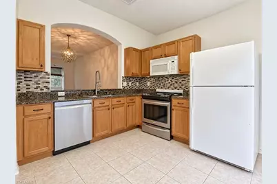 30324 Elderwood Dr, Wesley Chapel, FL 33543 - Photo 4