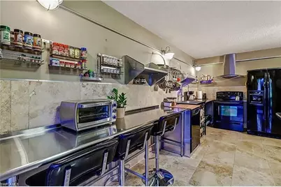 4033 Sandlewood Ln #3, Fort Myers, FL 33907 - Photo 4