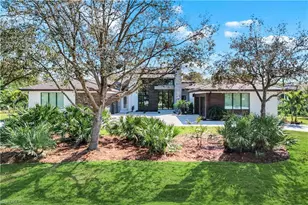 18 Caribbean Rd, Naples, FL 34108 - Photo 2