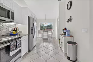 2345 Magnolia Ln, Naples, FL 34112 - Photo 6