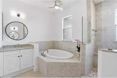 718 Regency Reserve Cir #3104, Naples, FL 34119 - Photo 22