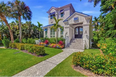 844 8th St S, Naples, FL 34102 - Photo 26