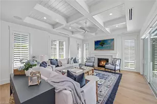 844 8th St S, Naples, FL 34102 - Photo 2