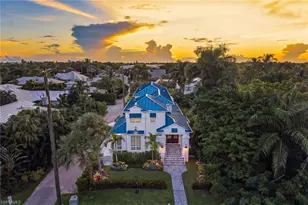 844 8th St S, Naples, FL 34102 - Photo 24