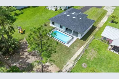 2610 4th St NW, Naples, FL 34120 - Photo 50
