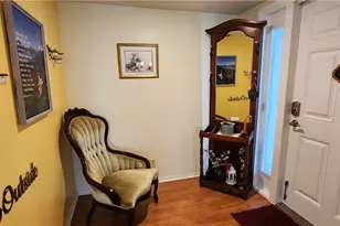 109 Georgetown Blvd, Naples, FL 34112 - Photo 2