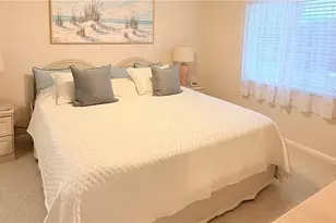 6945 Dennis Cir, Naples, FL 34104 - Photo 14