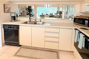 6945 Dennis Cir, Naples, FL 34104 - Photo 22