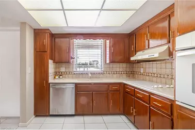 4216 SE 4th Pl #12, Cape Coral, FL 33904 - Photo 6