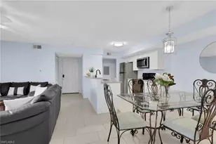 2214 Arbour Walk Cir, Naples, FL 34109 - Photo 4