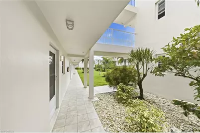 3150 Binnacle Dr #107, Naples, FL 34103 - Photo 32