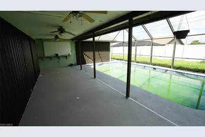 127 SE 12th Pl, Cape Coral, FL 33990 - Photo 24