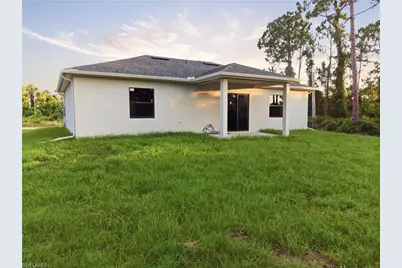 923 Milwaukee Blvd, Lehigh Acres, FL 33974 - Photo 30