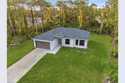 923 Milwaukee Blvd, Lehigh Acres, FL 33974 - Photo 32