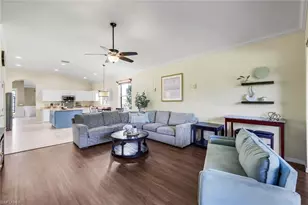 2095 Sagebrush Cir, Naples, FL 34120 - Photo 4
