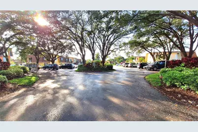 406 Meadowlark Ln #A, Naples, FL 34105 - Photo 16