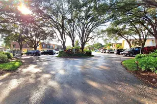 406 Meadowlark Ln, Naples, FL 34105 - Photo 16
