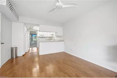 522 Bristle Cone Ln #62, Naples, FL 34113 - Photo 6