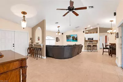106 SW 11th Ter, Cape Coral, FL 33991 - Photo 4