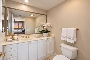 6597 Nicholas Blvd, Naples, FL 34108 - Photo 16