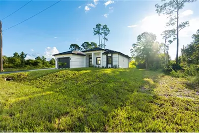 327 Lownde Ave S, Lehigh Acres, FL 33974 - Photo 44
