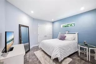756 Reef Point Cir, Naples, FL 34108 - Photo 30