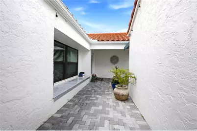 756 Reef Point Cir, Naples, FL 34108 - Photo 38