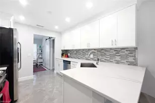 756 Reef Point Cir, Naples, FL 34108 - Photo 22
