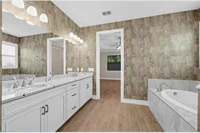 18456 Royal Hammock Blvd, Naples, FL 34114 - Photo 24