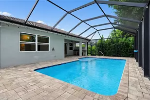 18456 Royal Hammock Blvd, Naples, FL 34114 - Photo 4