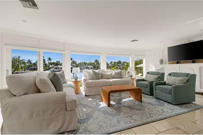 1060 Galleon Dr, Naples, FL 34102 - Photo 10