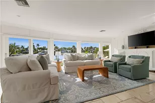 1060 Galleon Dr, Naples, FL 34102 - Photo 10