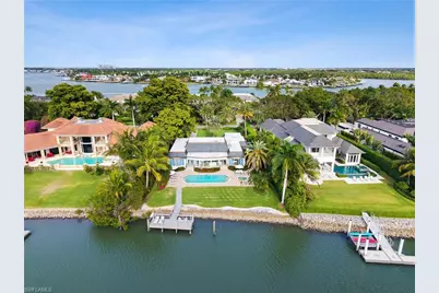1060 Galleon Dr, Naples, FL 34102 - Photo 34
