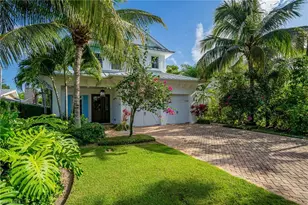 723 Myrtle Terrace, Naples, FL 34103 - Photo 2