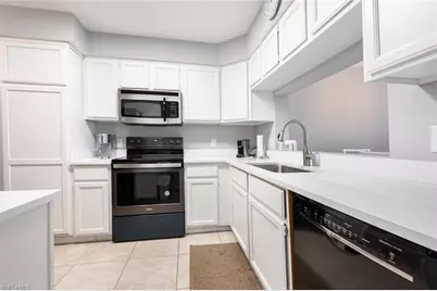 7220 Coventry Ct #210, Naples, FL 34104 - Photo 8