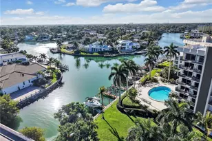 2150 Gulf Shore Blvd N, Naples, FL 34102 - Photo 36