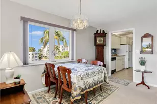 2150 Gulf Shore Blvd N, Naples, FL 34102 - Photo 10