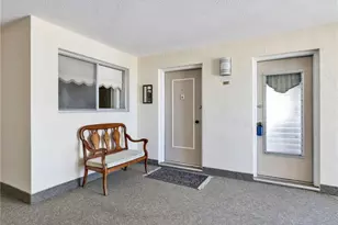 2150 Gulf Shore Blvd N, Naples, FL 34102 - Photo 4