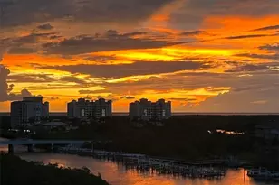 420 Cove Tower Dr, Naples, FL 34110 - Photo 8