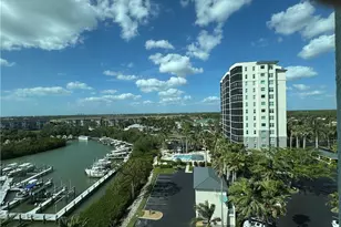 420 Cove Tower Dr, Naples, FL 34110 - Photo 10