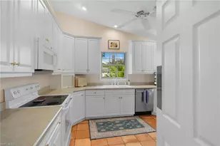 494 Chatham Cir, Naples, FL 34110 - Photo 18