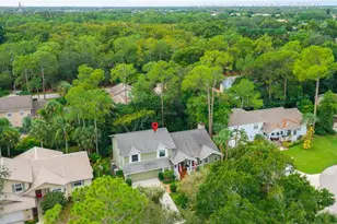 494 Chatham Cir, Naples, FL 34110 - Photo 4