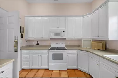 494 Chatham Cir, Naples, FL 34110 - Photo 16