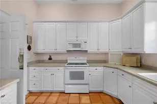494 Chatham Cir, Naples, FL 34110 - Photo 16