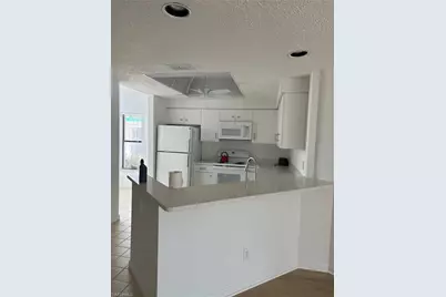 2182 Anchorage Ln #A, Naples, FL 34104 - Photo 4